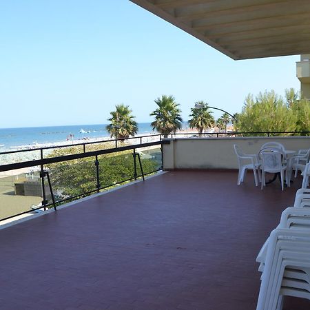 Albergo Quaglia Roseto Degli Abruzzi Exterior photo