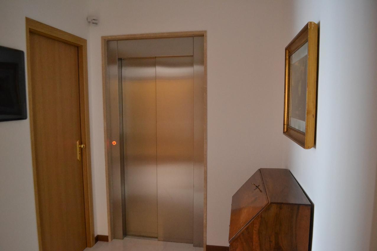Albergo Quaglia Roseto Degli Abruzzi Exterior photo
